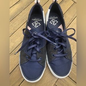 Sperry Crest Vibe 9M Navy, White, Pink STS83719